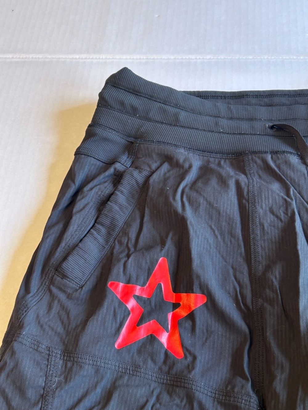 Lululemon Dance Studio Pants Black Lined Size 6 Reg - Picture 5 of 7